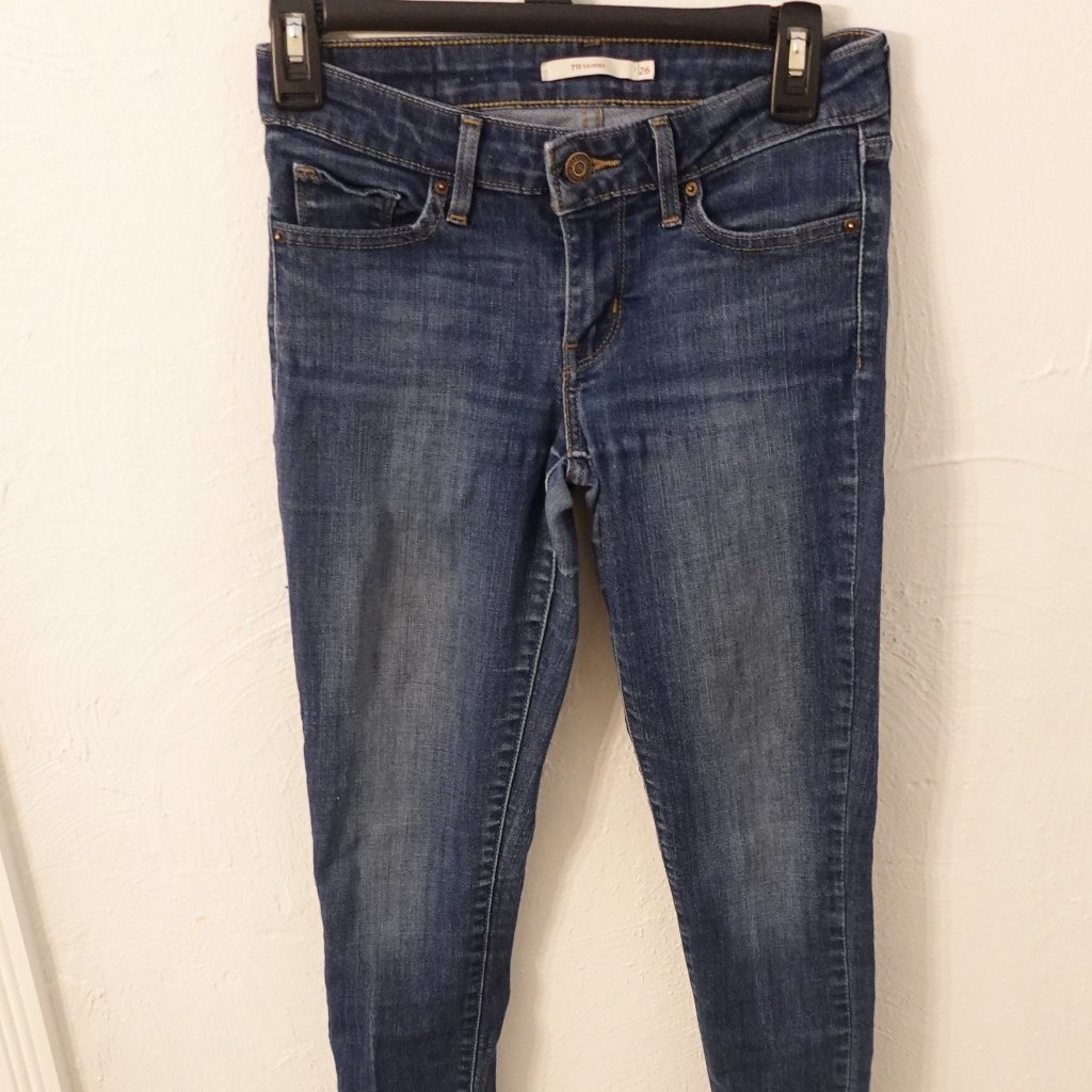 Levi 711 Jeans